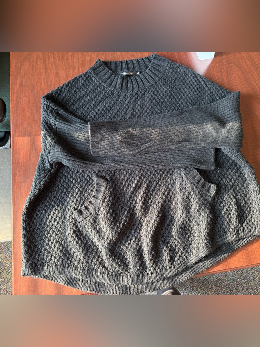 Women’s Textured Crewneck Sweater - Black